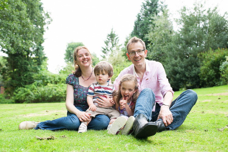 Ken and Vanessa’s Family Shoot at Beauchief Gardens